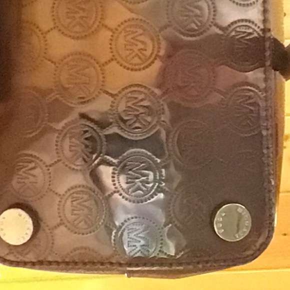 Almost new only a few uses with original bag - Picture 3 of 9